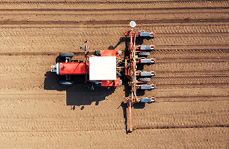 种——实现自动定植、精准施肥等农事过程，提高作农作物耕种效率和质量