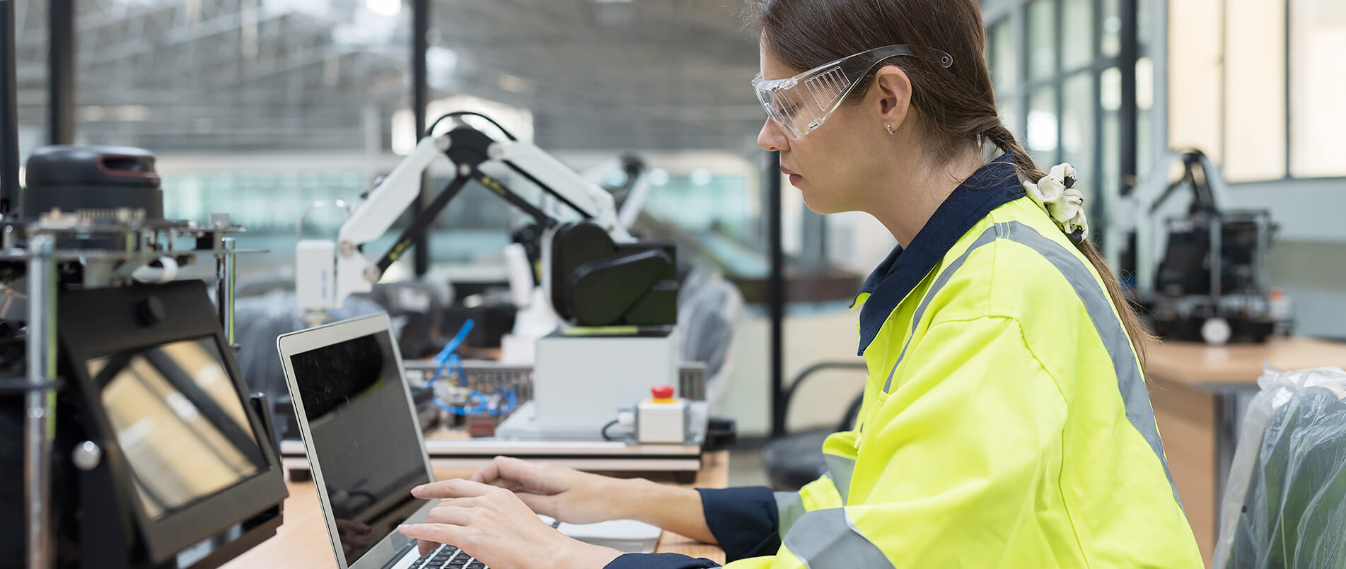 加速量产化节奏！ag凯发旗舰厅5G RedCap模组RG255C-CN顺利通过SRRC认证